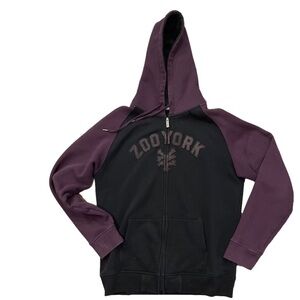 Zoo York Sz L maroon/black long sleeved full zip hoodie with pockets
